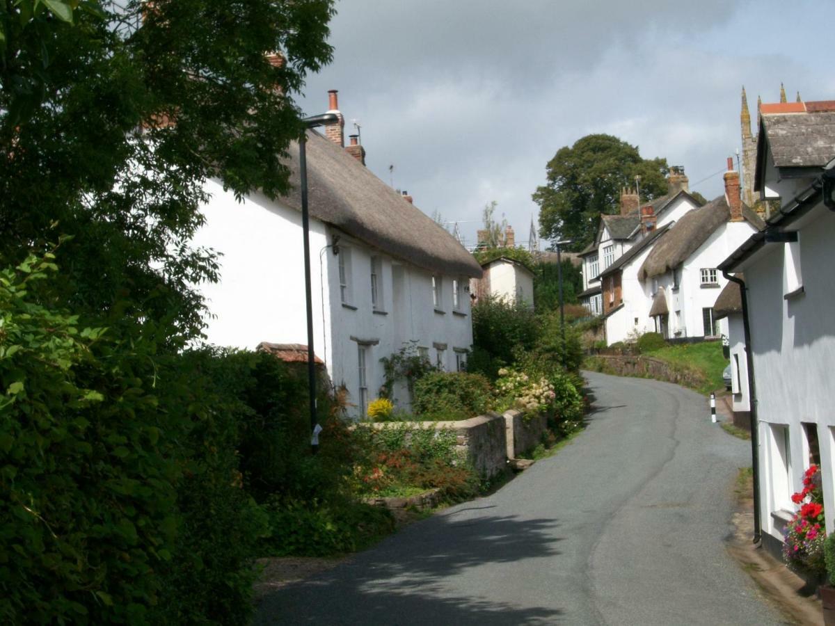 Middletown Farmhouse B&B Okehampton Bagian luar foto